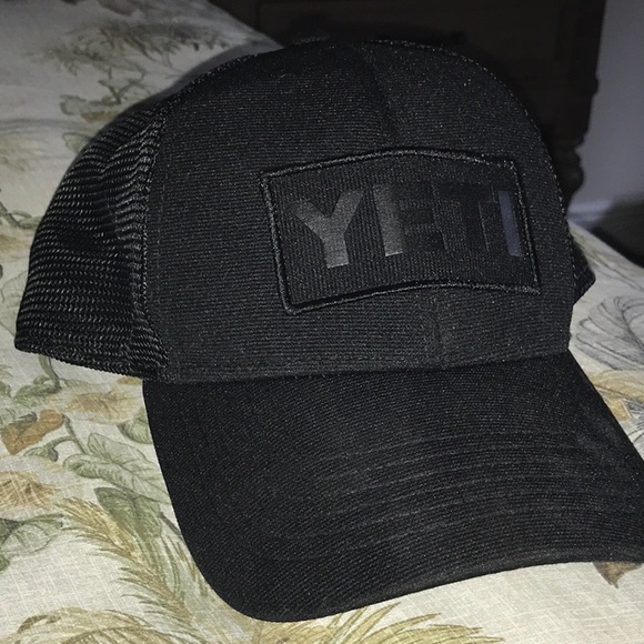 Yeti Accessories - Black Yeti cap